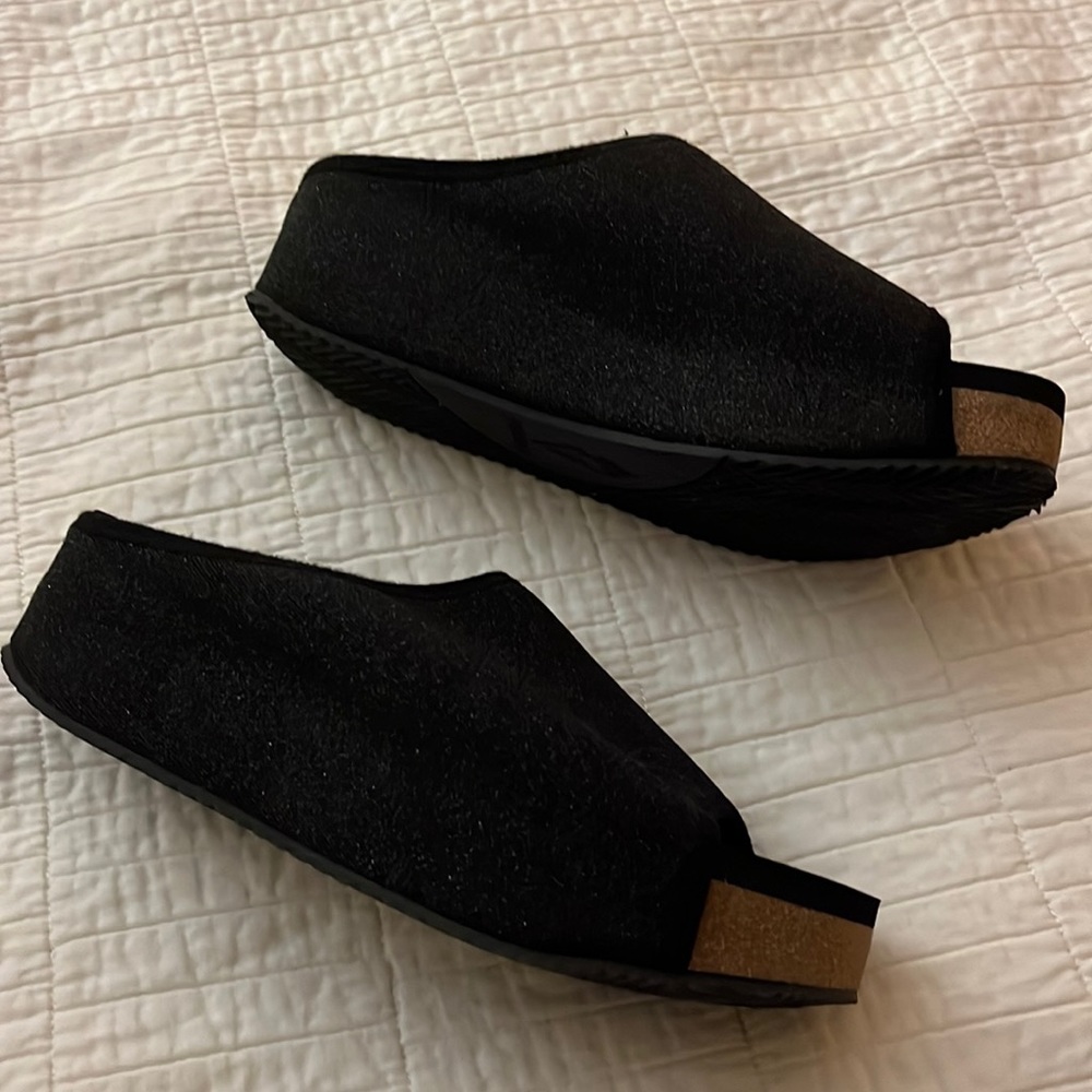 Volatile Stretch Glitter Fabric Flatfoms